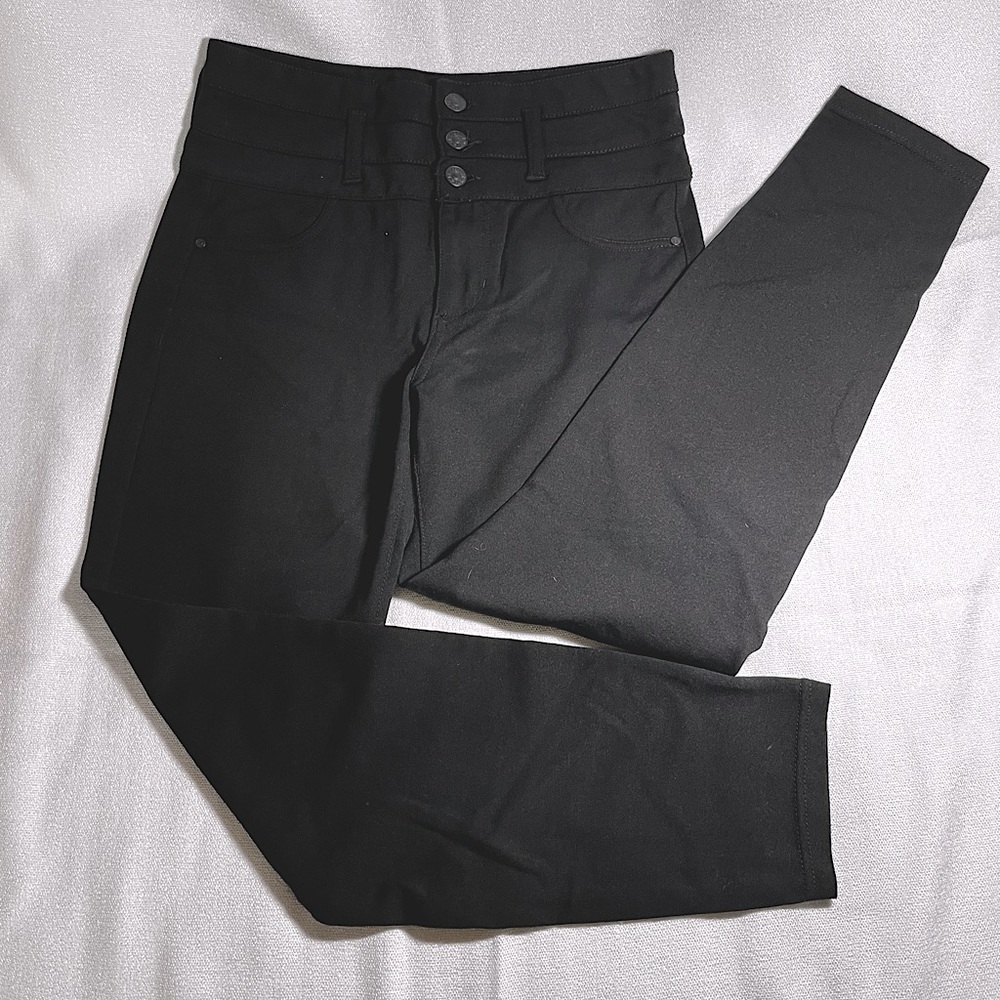 Celebrity Pink Black High Rise Skinny Jeggings